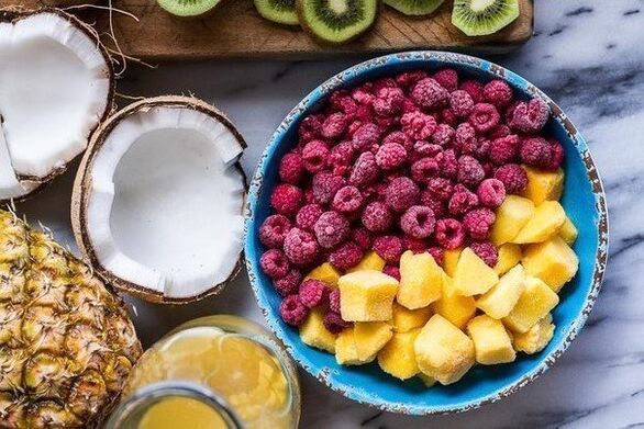 Fruits and berries for weight loss