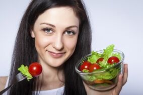 Eating vegetable salad for weight loss in a week